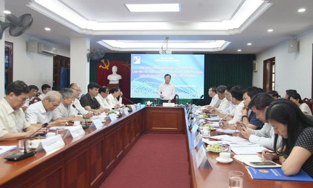 Trinh Dinh Dung plaide pour une restructuration de la filière de matériaux de construction 