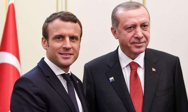 La Turquie se dit prête à “normaliser” ses rapports avec la France