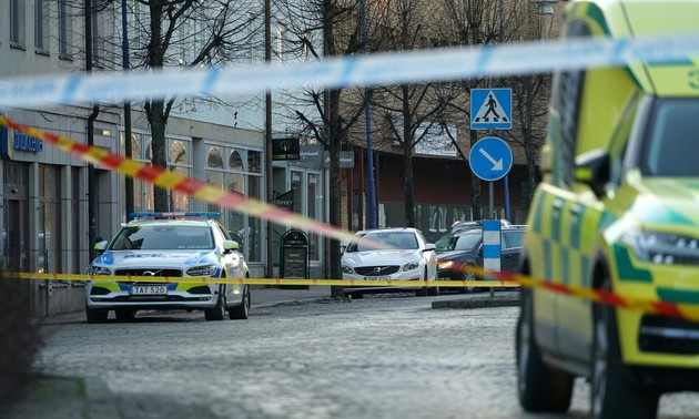 Suède: huit personnes blessées à l'arme blanche dans une «attaque terroriste» présumée