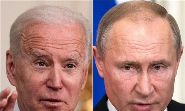 Joe Biden et Vladimir Poutine pourraient se rencontrer "en juin", selon le Kremlin