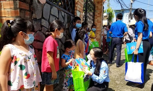 L’UNICEF salue les mesures prises par le Vietnam en faveur des enfants rendus orphelins à cause de la Covid-19