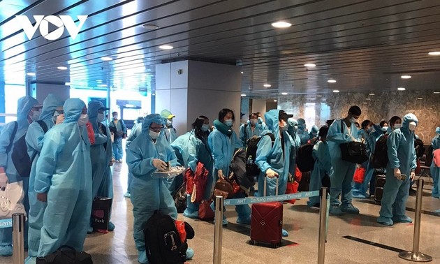 Les Vietnamiens de l’étranger rapatriés par les compagnies aériennes étrangères