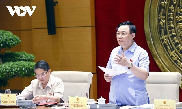 Vuong Dinh Huê: le projet de loi foncière doit être achevé avant le 1er septembre