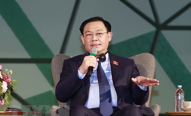 Vuong Dinh Huê reçoit les dirigeants d’Asia Society et des hommes d’affaires australiens