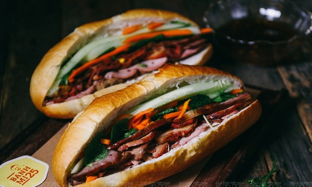 Le bánh mì classé 7e dans une liste des 50 des meilleurs aliments de rue au monde