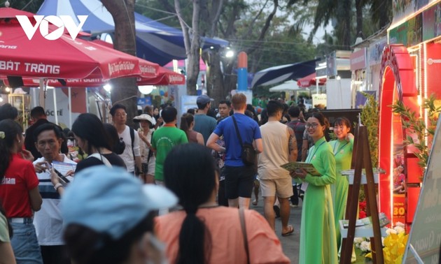 Hô Chi Minh-ville célèbre un grand succès avec plus de 190.000 visiteurs lors de sa fête du tourisme
