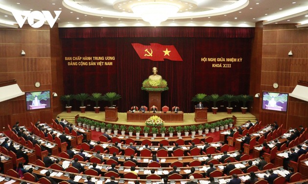 Nguyên Phu Trong: il ne faut pas laisser le vote de confiance causer la division interne.
