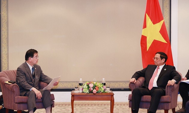 Pham Minh Chinh reçoit les dirigeants d’associations d’amitié Japon-Vietnam