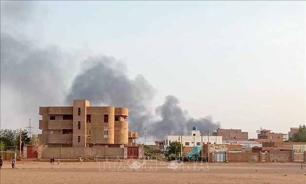 Soudan: au moins 14 morts après une frappe aérienne à Khartoum
