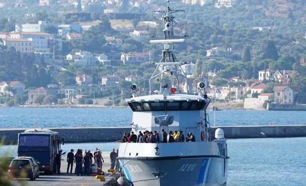 La Grèce sauve plus de 180 migrants en mer