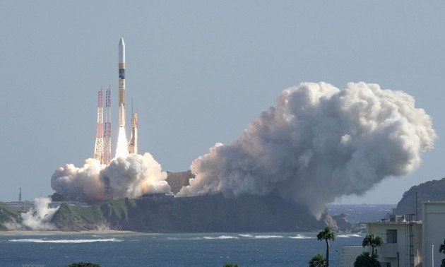 Le Japon lance le satellite à rayons X «Moon Sniper»