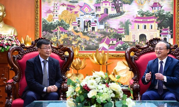 Le président de la VOV rencontre les ambassadeurs de Mongolie et d’Inde au Vietnam