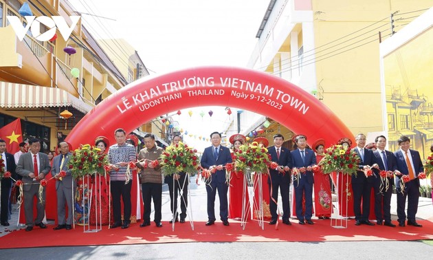Vuong Dinh Huê inaugure le quartier vietnamien dans la province d’Udon Thani