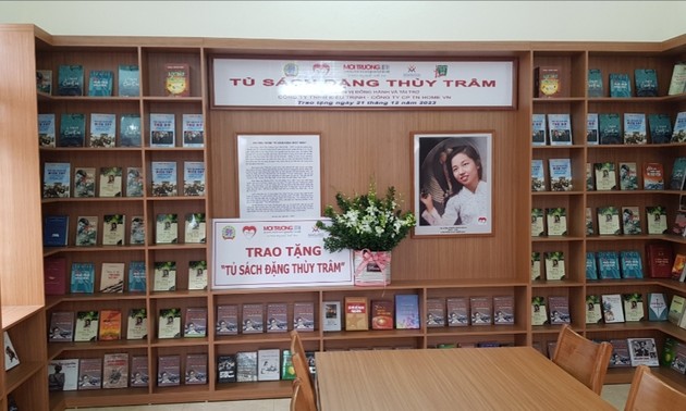 Inauguration de la première “Bibliothèque Dang Thùy Trâm” à Hanoi