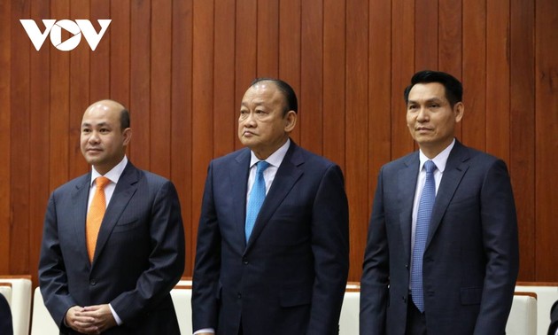 Cambodge: Hun Many, fils cadet de Hun Sen, nommé vice-Premier ministre