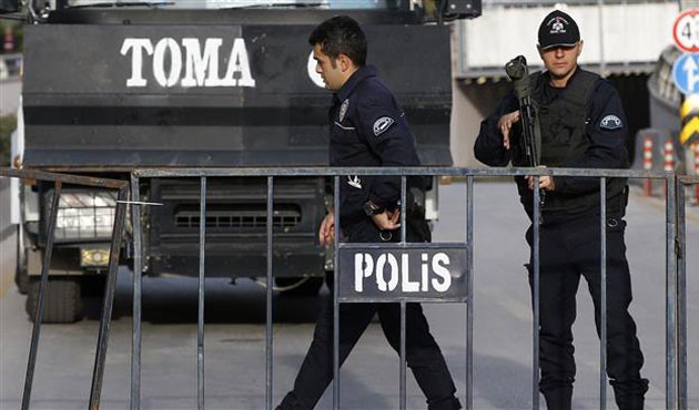 Turkey detains over 2,500 for illegal border crossings 