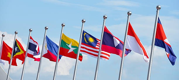 Vietnam contributes to building ASEAN Community pillars in 2017
