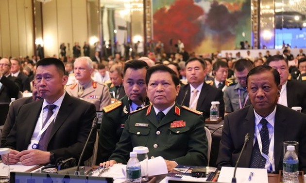 Shang-ri La Dialogue 2018: Vietnam seeks defense ties with Australia, France, Japan