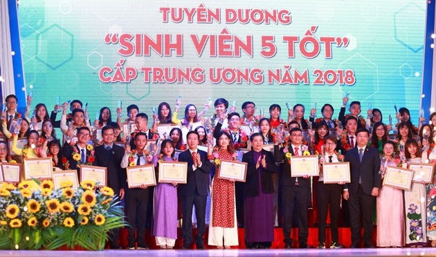 Outstanding students honoured