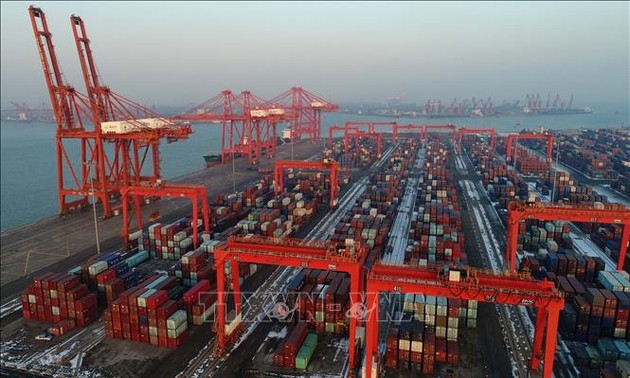 WTO raises global trade volume forecast