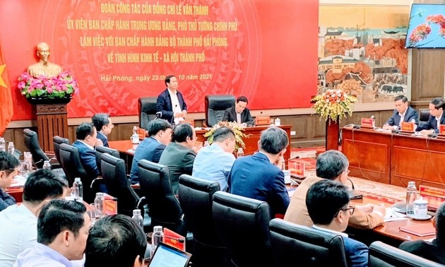 Hai Phong urged to focus on developing three economic pillars 