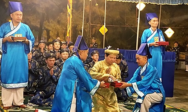 Inauguration du 10e festival de Huê