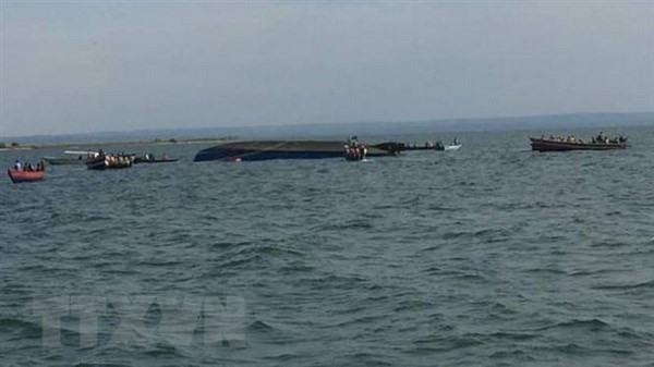 Naufrage d'un ferry sur le lac Victoria: plus d'une centaine de victimes
