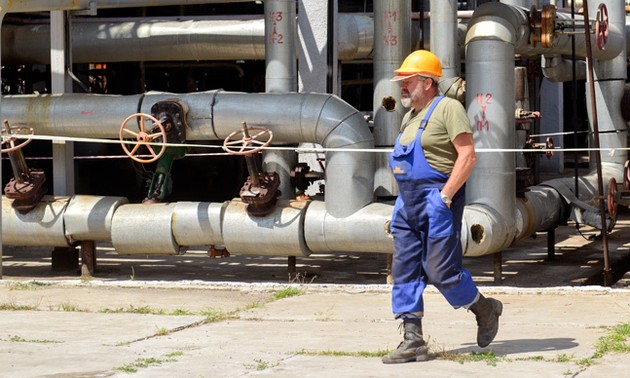 Slovakia inaugurates pipeline to carry gas to Ukraine