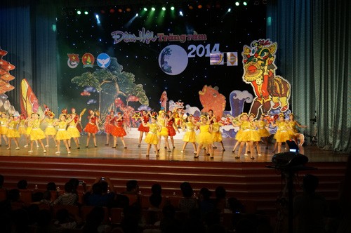 Vietnamese children worldwide welcome Mid-Autumn celebrations 