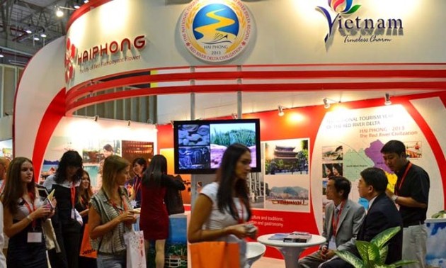 2015 Vietnam International Tourism Mart opens in Hanoi