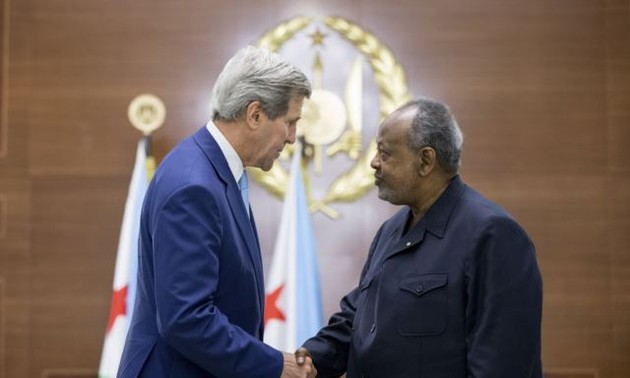  US Secretary of State Kerry visits Djibouti