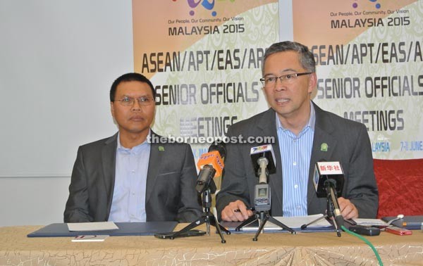 ASEAN senior officials discuss regional issues