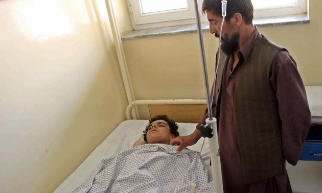 Bombing in Afghanistan kills dozens
