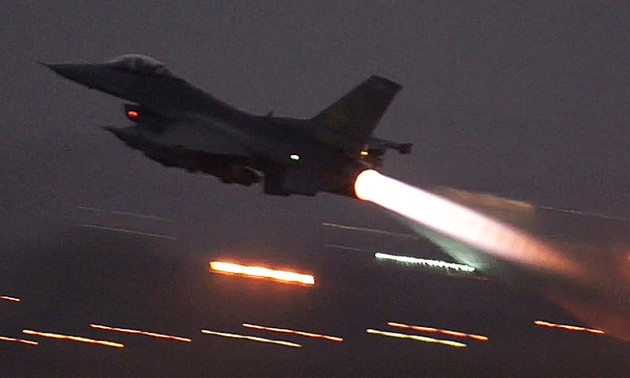 US launches air strikes against Islamic State from Turkish air base