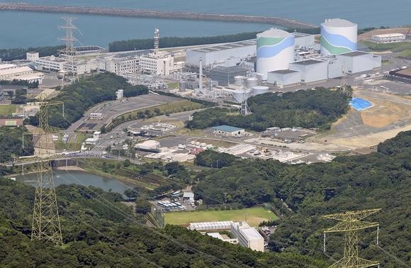 Japan resumes supplying nuclear power 2 years after Fukushima disaster