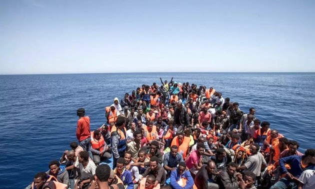 Refugee crisis: EU holds emergency meeting