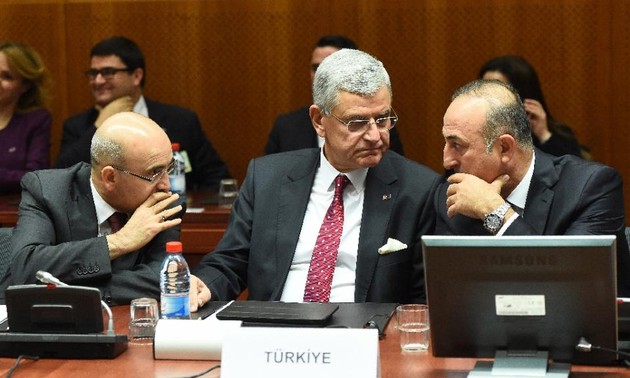 Turkey, EU resume talks