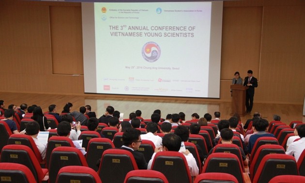 Young Vietnamese scientists meet in Korea 