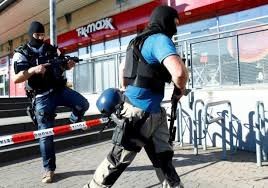 Police shot dead gunman in German cinema complex
