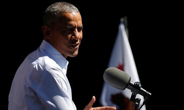 President Obama urges China to stop escalating tensions in the East Sea