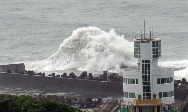 Nearly 200 flights canceled due to typhoon Malakas in Chinese Taipei 