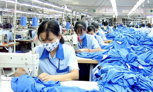 Garment, textile exports eye 33.5 billion USD in 2018