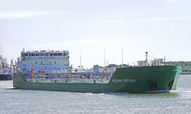 Ukrainian court refuses to release detained Russian tanker