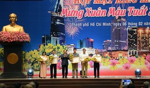 Vietnamese expats honored in Ho Chi Minh city