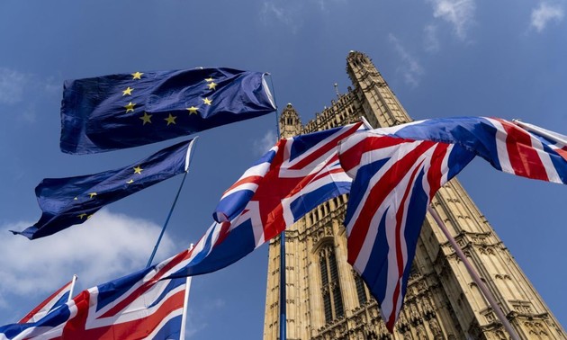 UK, EU pledge to intensify talks on future post-Brexit relations 