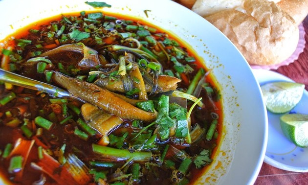 CNN recommends Vietnamese eel soup for breakfast