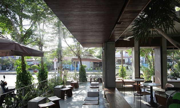 Hoi An coffee shop connects guests with nature