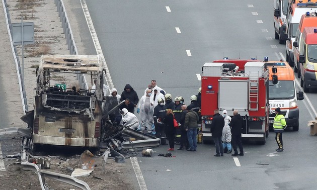 Bus crash in Bulgaria kills 45