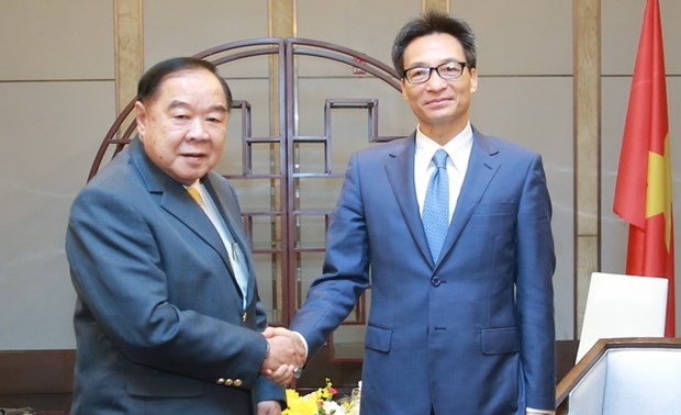 Deputy PM Vu Duc Dam welcomes Thai Deputy PM and National Olympic Committee President