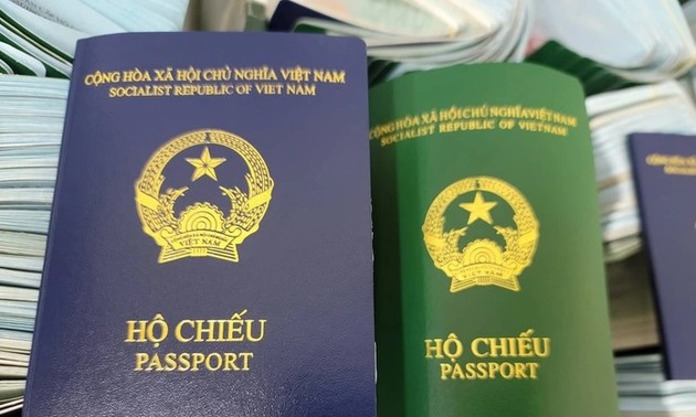 Vietnamese embassy assists holders of new passports to get German visa